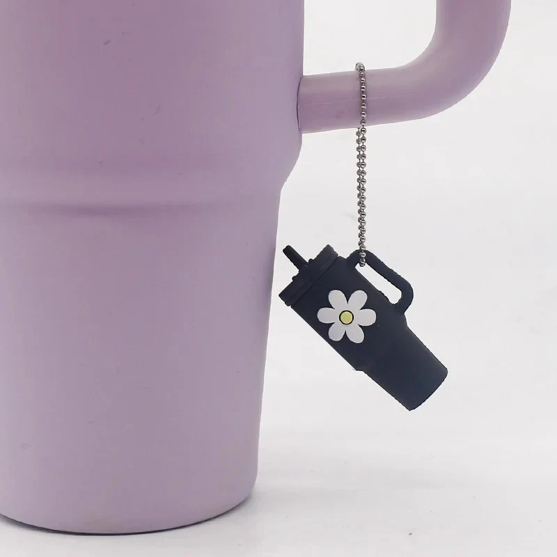 Mini Daisy Tumbler Keychain - Image 3